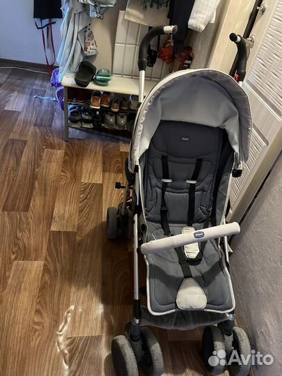 Прогулочная коляска chicco