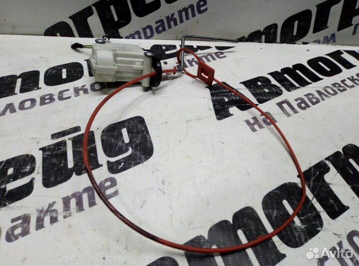 Активатор замка бензобака Audi A4 B7 BWE