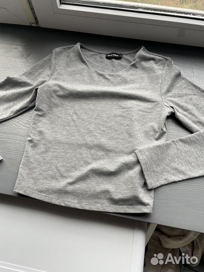 Лонгслив укороченый фирменный (M)