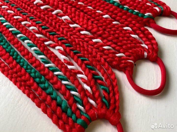 Резинка с косичками