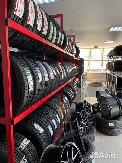 Arivo Ultra ARZ4 295/40 R21 111W