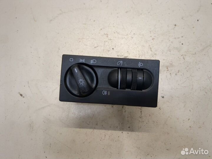 Переключатель света Volkswagen Golf 3, 1997