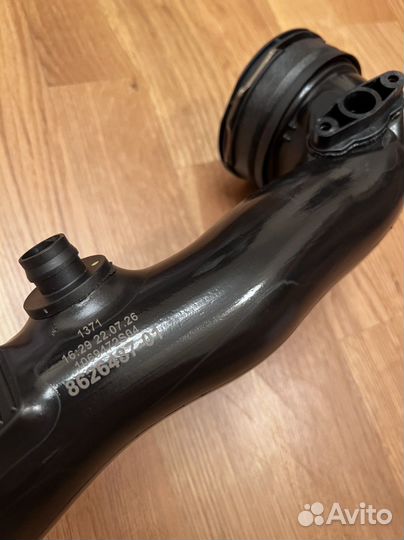 Патрубок воздухозаборника BMW F15 f16 13718626487