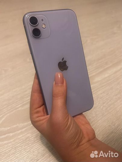 iPhone 11, 64 ГБ