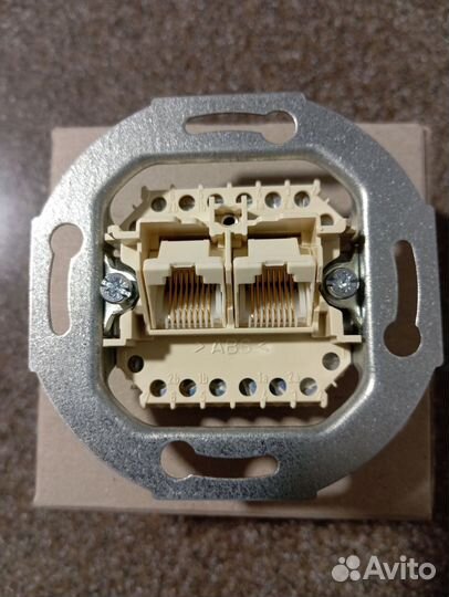 Компьютерная розетка RJ 45