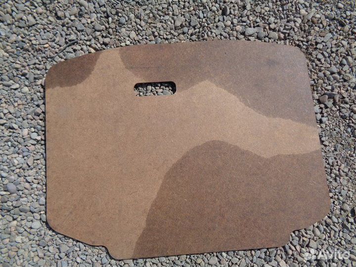 Пол багажника Nissan Tino HV10