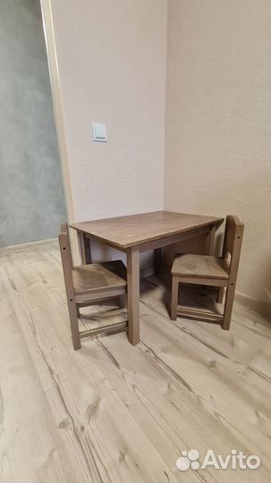 Детский стол и стул