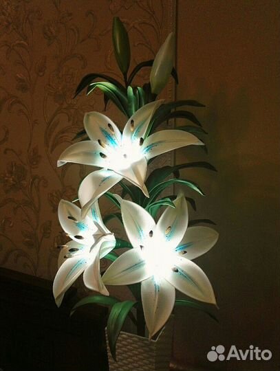 Торшер/лилии/ручная работа