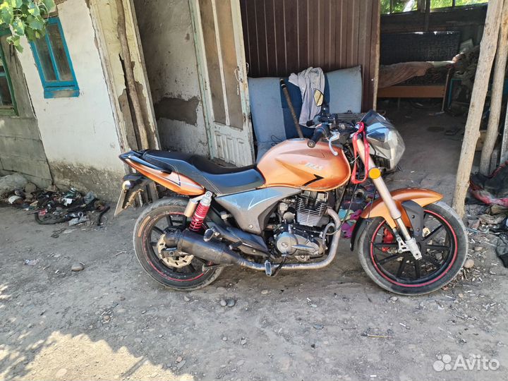 Stels flame 200