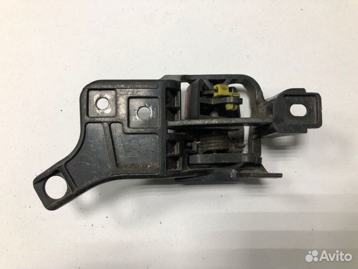 Ручка двери внутренняя передняя левая Toyota Camry