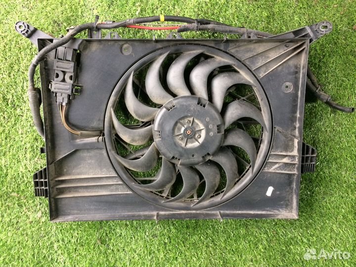 Диффузор радиатора Volvo V70 SW