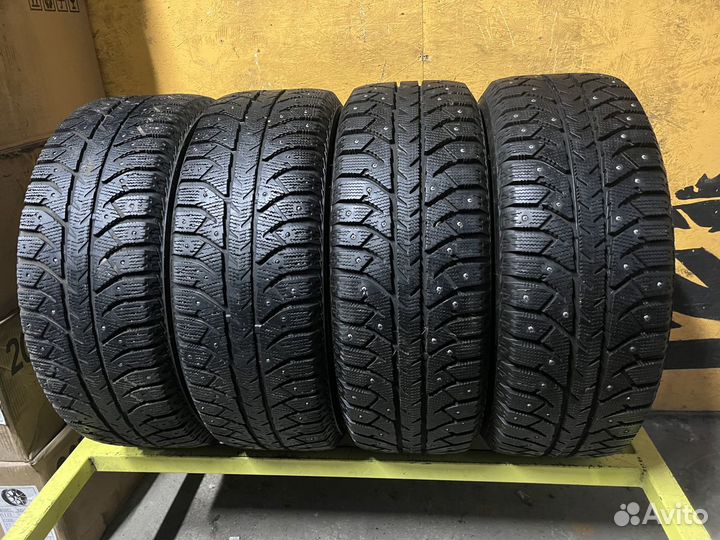 Bridgestone Ice Cruiser 7000 215/60 R16