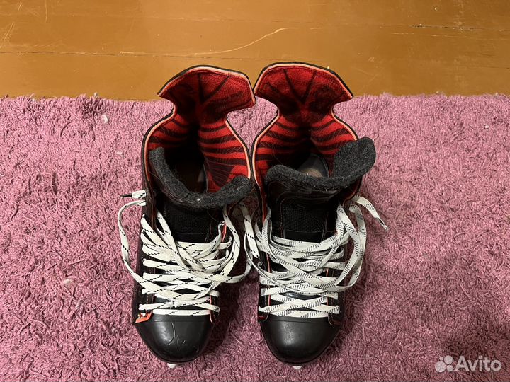 Коньки хоккейные v76 f1.1
