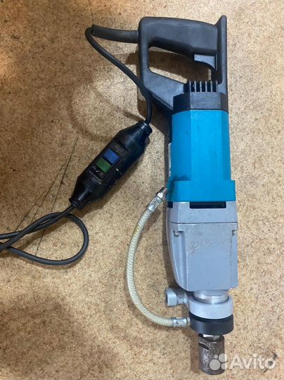 Дрель алмазного сверления Makita