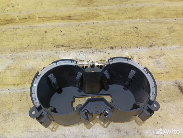 Подстаканник Audi A4 B9 2015 Ауди а 4