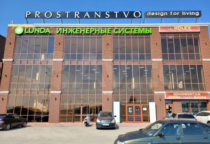 Свободного назначения на 1 этаже, 700 м²