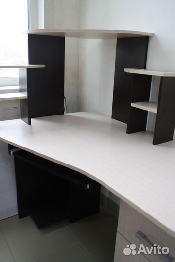 Компьютерный стол № 1