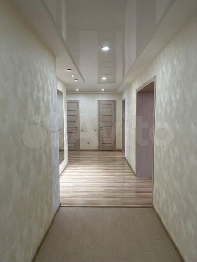 3-к. квартира, 101,7 м², 8/10 эт.