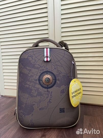 Рюкзак школьный для мальчика новый