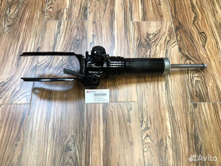 Амортизатор передний правый Ауди Q7