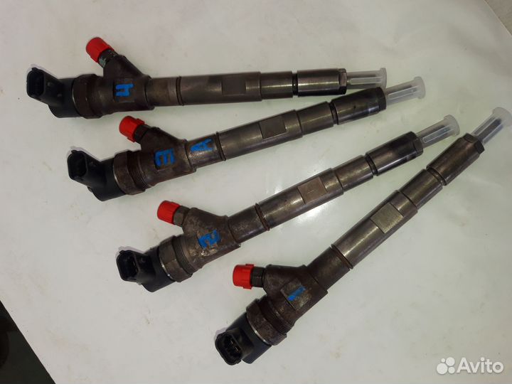 Топливные форсунки 3, 4