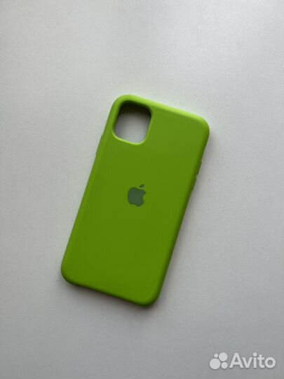 Чехол на iPhone 11