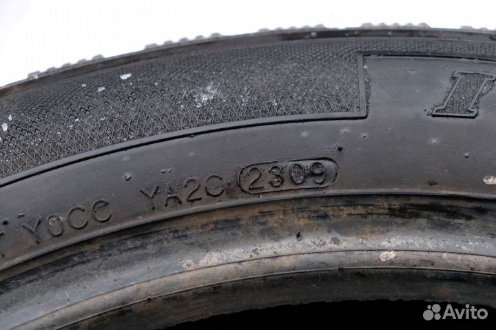 Kumho I'Zen Wis KW19 215/50 R17 91T