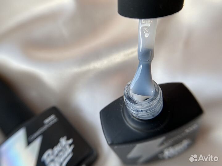 Гель лак для ногтей