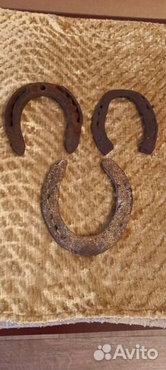 Подкова кованная от лошади