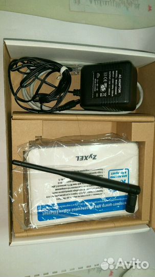 Роутер Zyxel P-330W EE Wi-Fi router