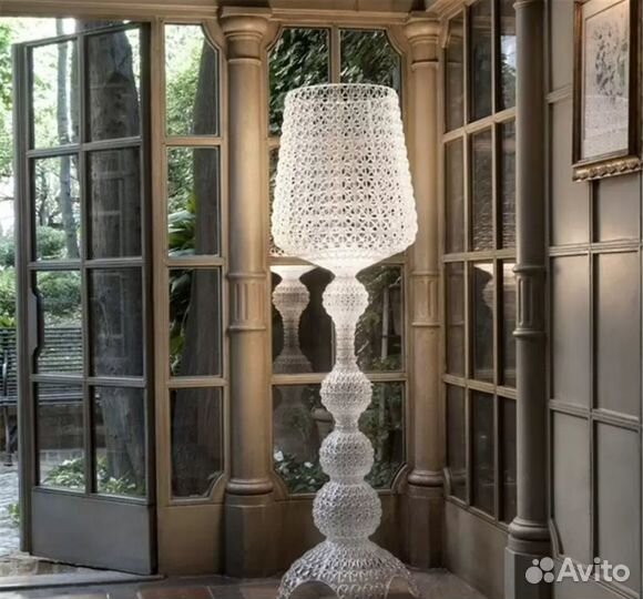 Светильник напольный