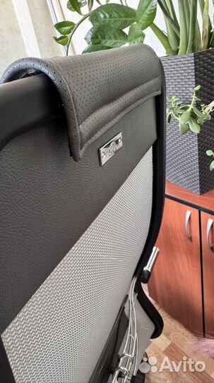 Компьютерное кресло руководителя бу