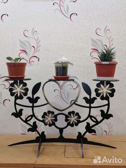 Подставка под цветы