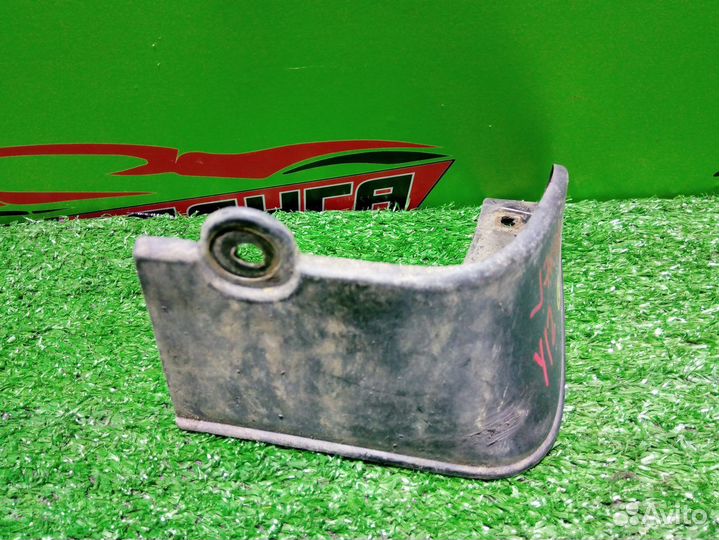 Брызговик nissan VAY12, VJY12, VY12, vzny12 AD