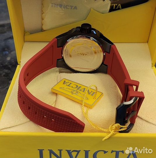 Швейцарские часы Invicta Aviator 33039