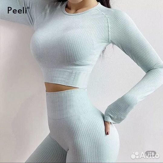 Спортивный костюм 3 в 1 новый тайтсы топ рашгард