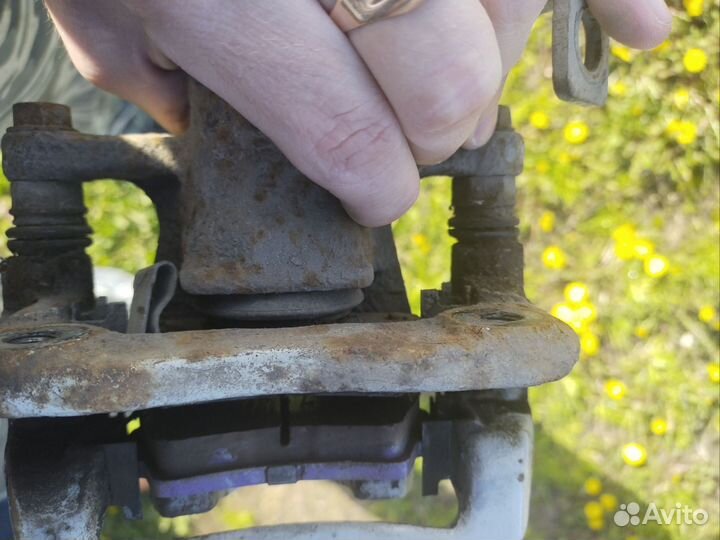 Задние суппорта kia rio 3