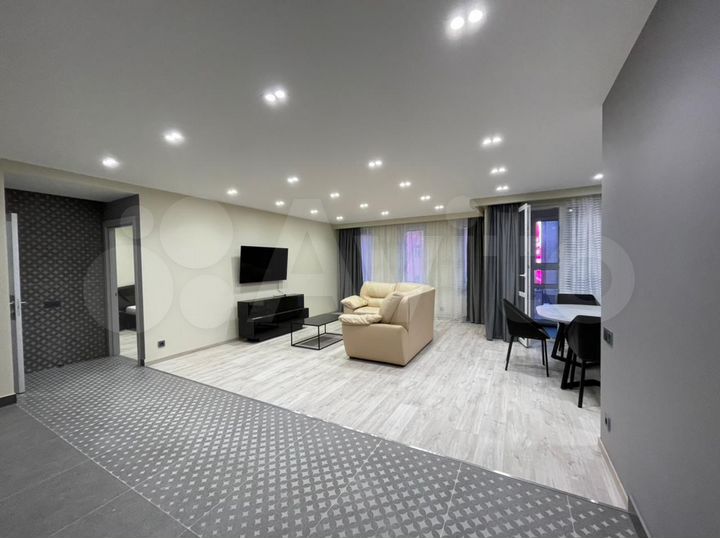 2-к. квартира, 75 м², 8/17 эт.