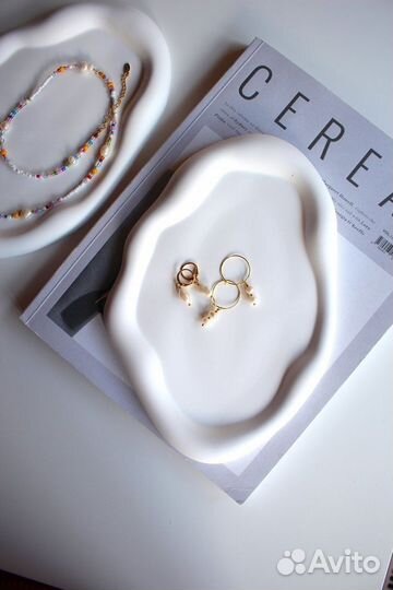 Подставка, поднос для дома