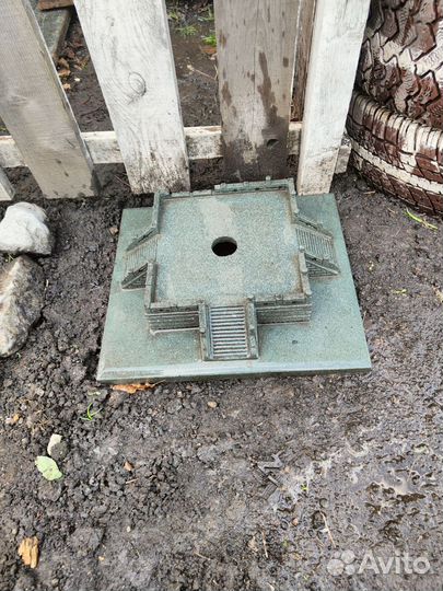 Гранитный домик