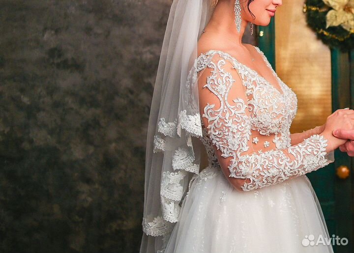 Свадебное платье