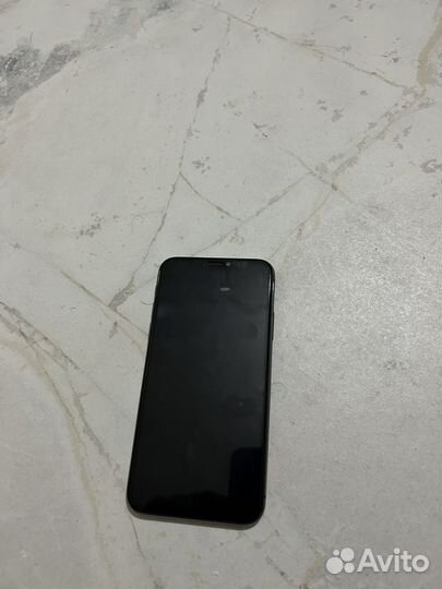 iPhone X, 64 ГБ