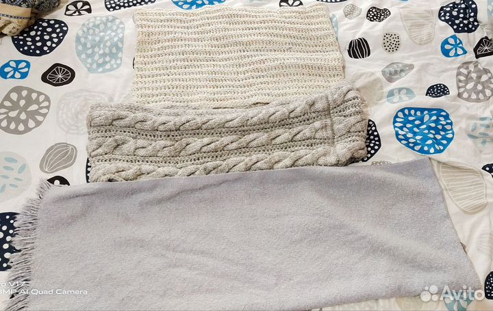 Зимние шапки и шарфы