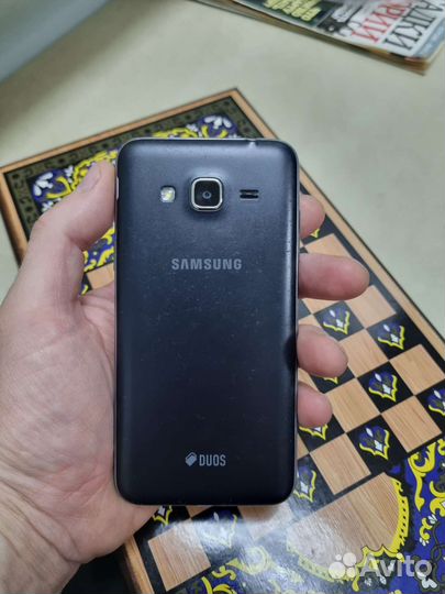 Телефон Samsung j3