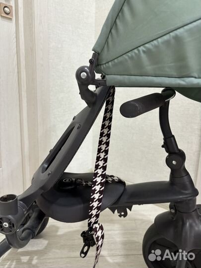 Трехколесный велосипед