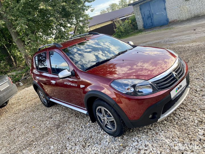 Renault Sandero Stepway 1.6 AT, 2012, 126 000 км