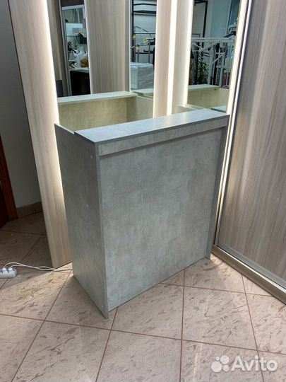 Кассовый стол / Ресепшн / Стойка Администратора