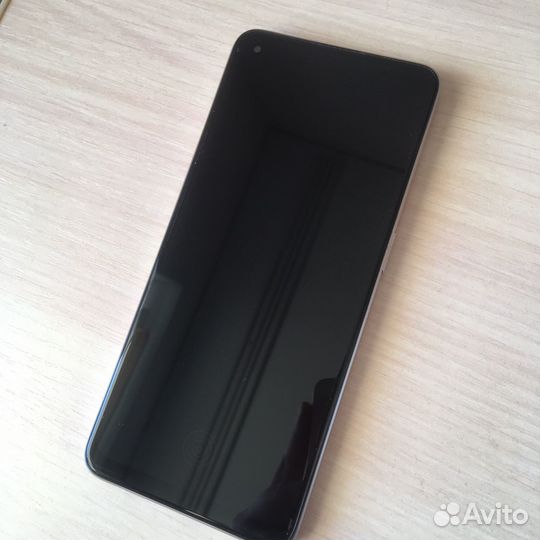 Телефон oppo reno7