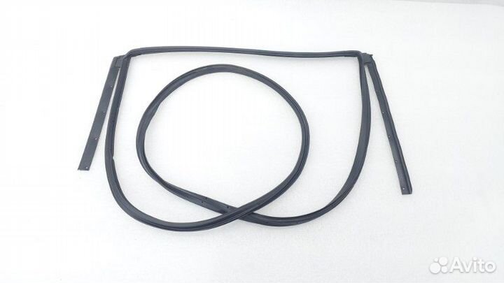 Уплотнитель двери задний левый Nissan X-Trail T32