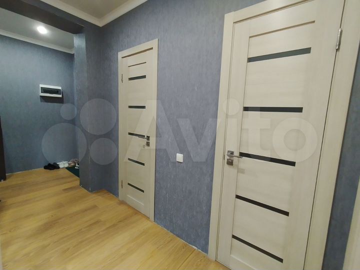 2-к. квартира, 69,7 м², 3/6 эт.